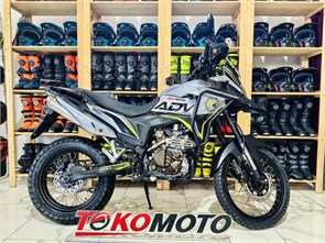 {{productViewItem.photos[photoViewList.activeNavIndex].Alt || productViewItem.photos[photoViewList.activeNavIndex].Description || 'Мотоцикл Regulmoto ADV 300 S, спицованные колеса (Черный/ серый, , 101187-1)(тм)'}}