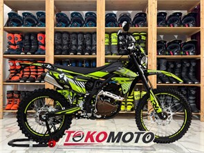 Мотоцикл Regulmoto ZR PR 4 valves черный/желтый 300004-1