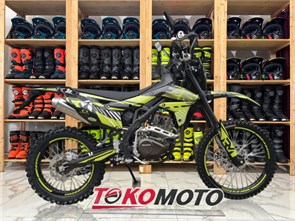 Мотоцикл Regulmoto ZR PR 300 4 valves 6 Gear (Черный/ желтый) 300014-1