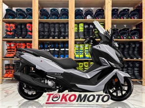 Максискутер SYM CRUiSYM a 300 белый earYzZXwgQHfWt5hFfJXC0