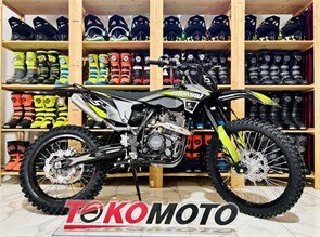 {{photo.Alt || photo.Description || 'Мотоцикл эндуро ZUUMAV K5 CB300F (зелёный)'}}