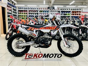 {{photo.Alt || photo.Description || 'Мотоцикл эндуро ZUUMAV K8R NB300 (оранжевый)'}}