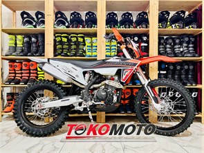 {{photo.Alt || photo.Description || 'Мотоцикл эндуро ZUUMAV K8R YBH300 (оранжевый) (осн)'}}