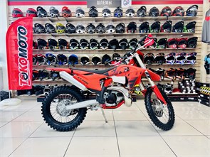 {{photo.Alt || photo.Description || 'Мотоцикл эндуро FX MOTO ST300 с прогр (красный)'}}