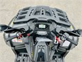 Снегоболотоход STELS ATV650 (TE) (Карбон HD-72 серо-черный/Черный 9005) 5MYgyAHDgDFoK8uUPZ5Tb3